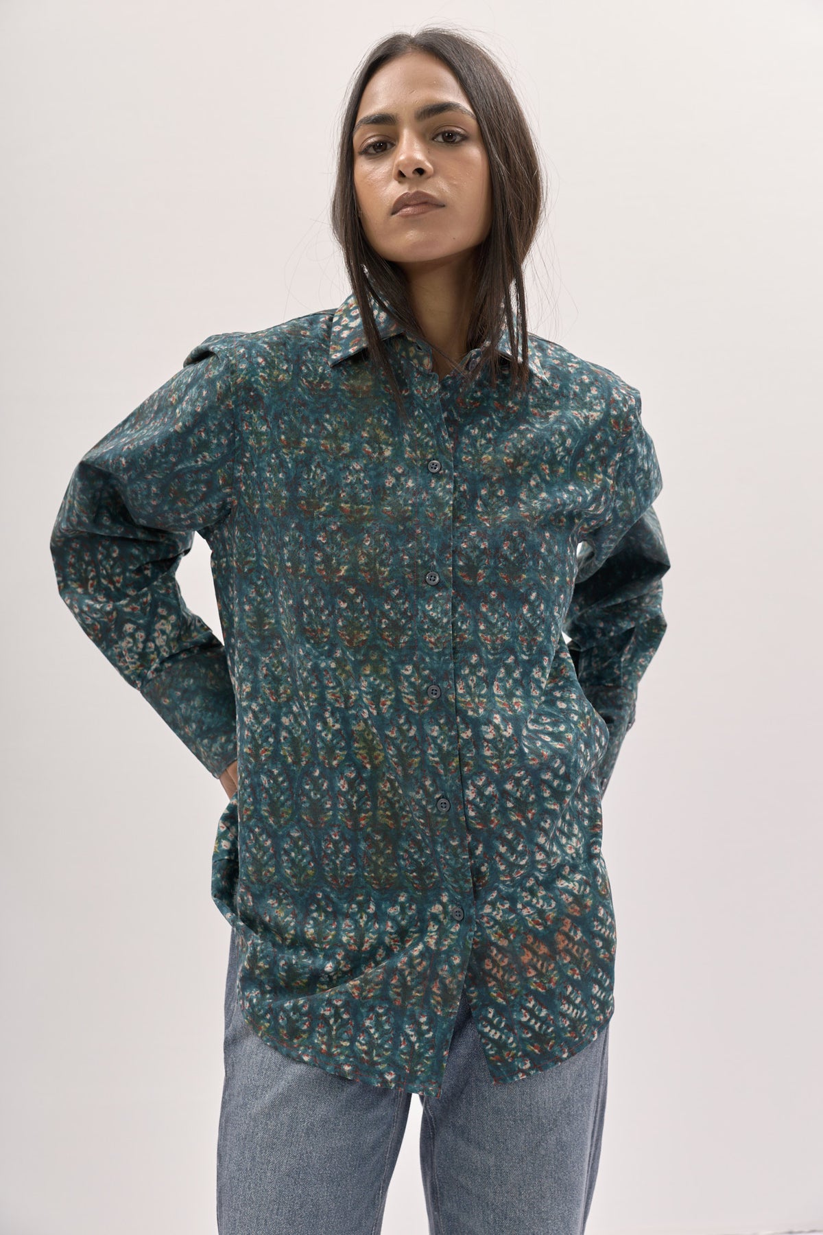Classic Button Shirt 003